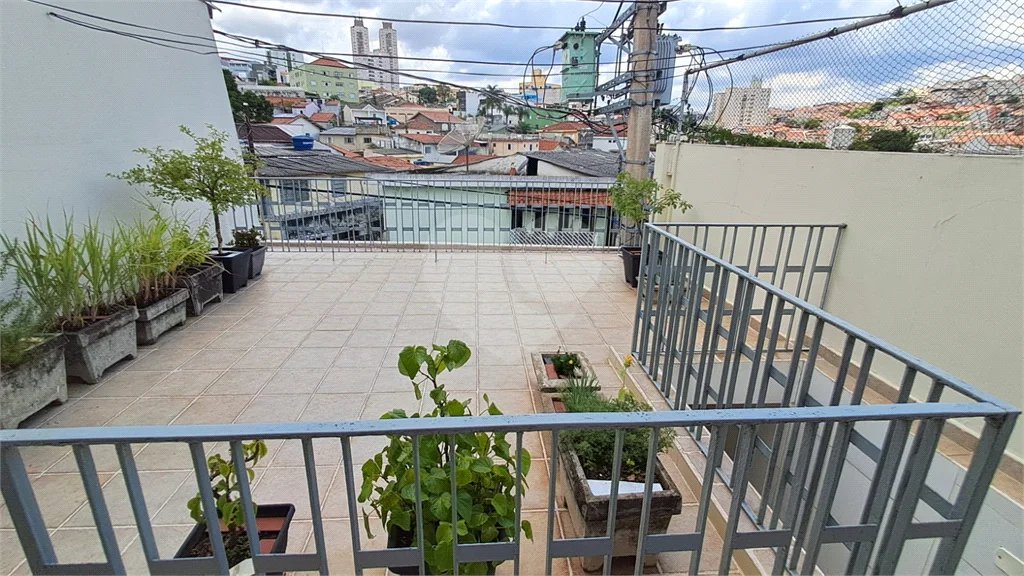 Casa Assobradada à venda | 209 m² | 3 dormitórios | Edícula | 3 vagas na Parada Inglesa!