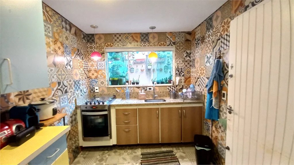 Casa à venda com 3 quartos, sendo 1 suíte,  em Jardim Esmeralda, São Paulo, SP