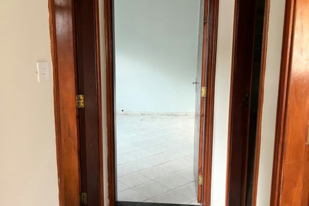 Casa para alugar com 4 quartos, sendo 2 suítes, no Centro, Três Lagoas, MS