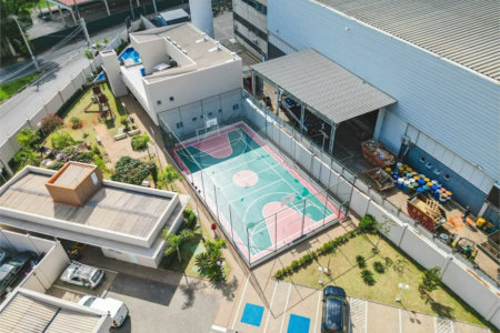 Indaiatuba - Edificio Vila Helvetia - R$ 470,000,00 - Apartamento novo, mobiliado, completo, muito bem conservado e planejado,Localizado no 5° andar, o imóvel oferece uma vista para o estacionamento e a área verde, além de receber sol durante todo o dia, proporcionando ambientes naturalmente ilum