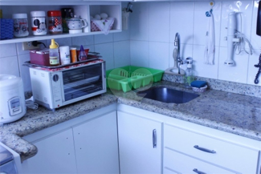 Apartamento 03 Dorm 02 Banheiros 01 Vaga na Saúde para Venda.