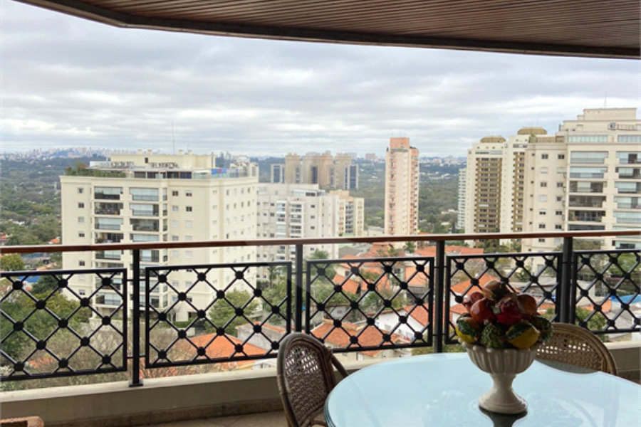 Apartamento de alto padrão em Pinheiros