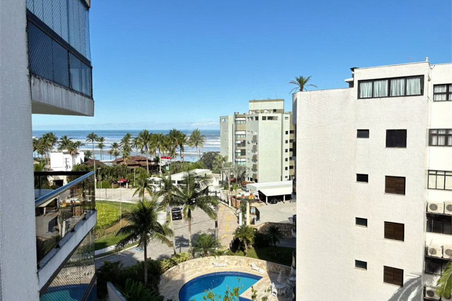 Apartamento à venda com 2 quartos, sendo 1 suíte,  em Riviera de São Lourenço, Bertioga, SP