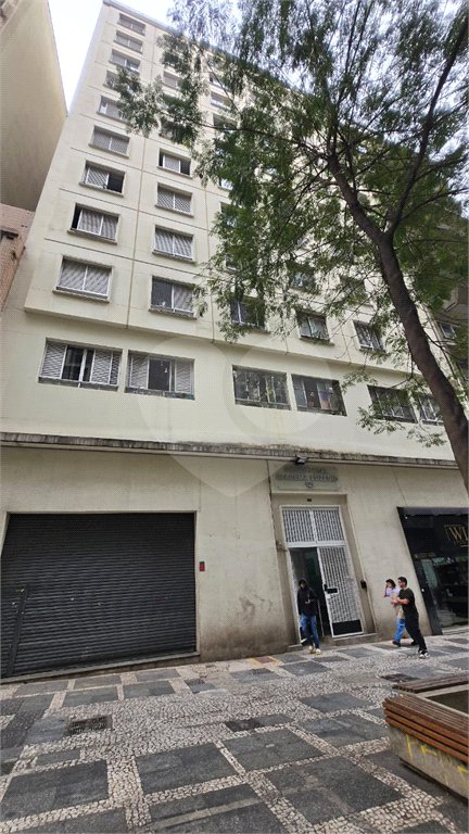 Apartamento com 48 m² localizado na Rua Conselheiro Crispiniano, 125