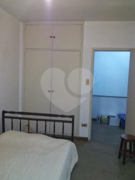 Sobrado com 180m², 3 quartos e 2 vagas