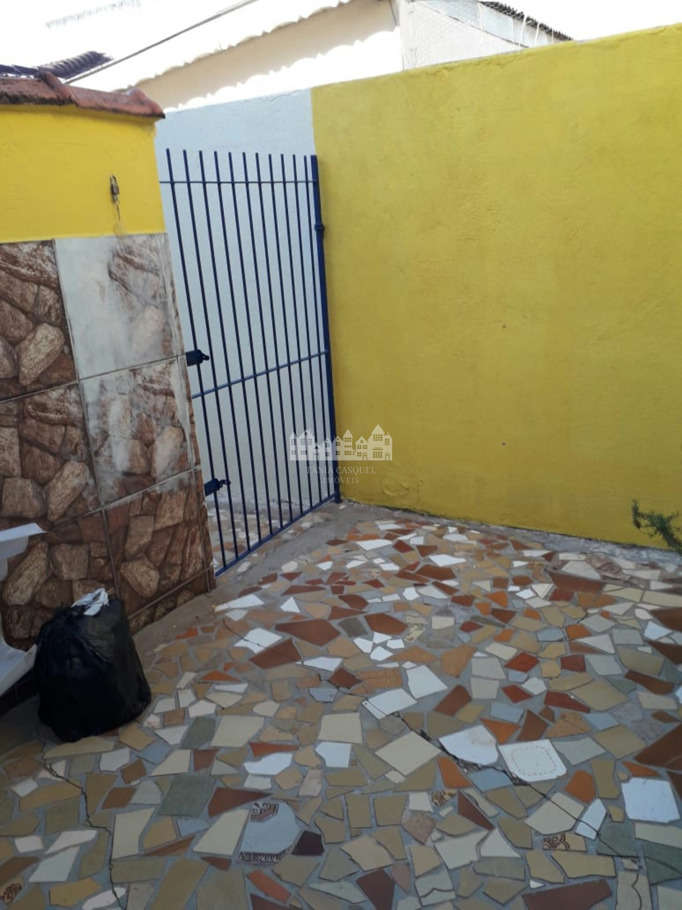 Casa à venda com 5 quartos no Centro de Atibaia/SP | Duas casas no mesmo terreno