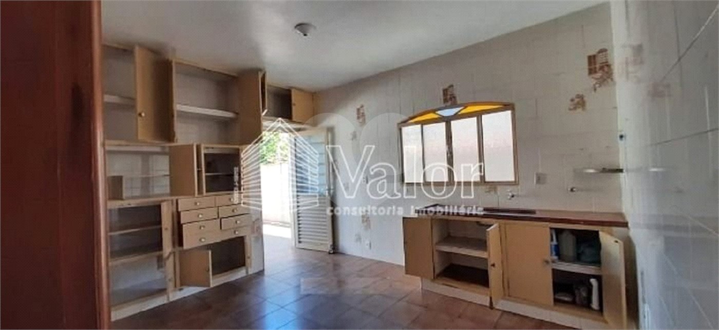 Casa térrea para venda na Vila Carmem .