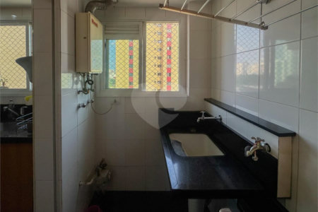 Apartamento à enda no Jd. Anália Franco