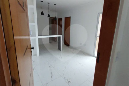 Apartamento à venda com 2 quartos e 1 vaga na Vila Nova Bonsucesso