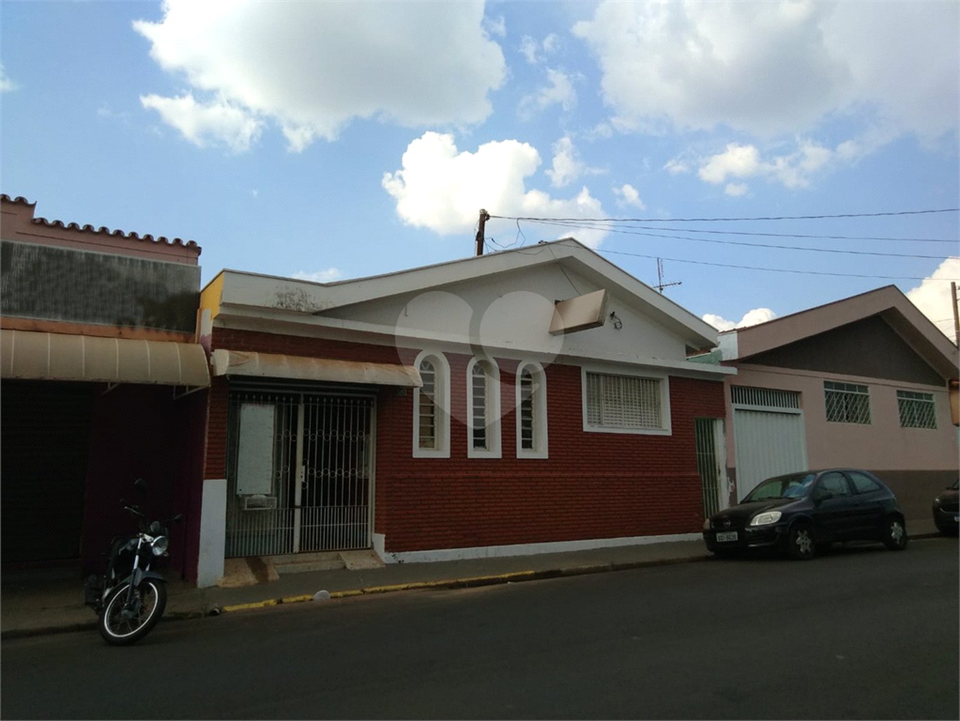 Casa térrea para venda.
