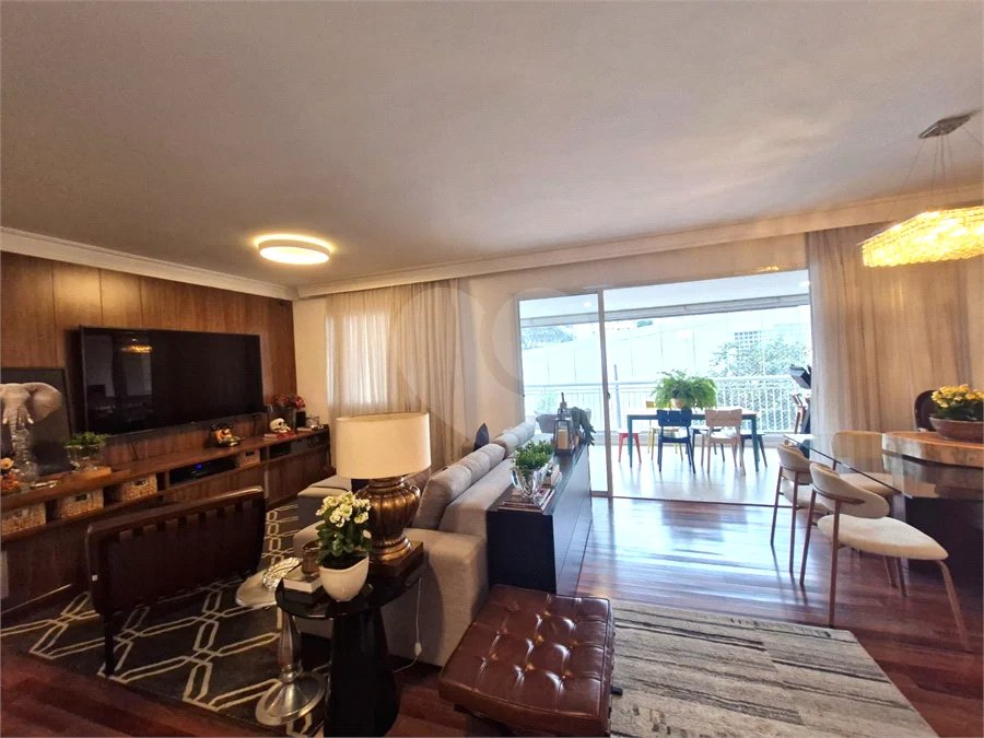 Apartamento à venda com 3 suítes em Alto da Boa Vista, São Paulo, SP
