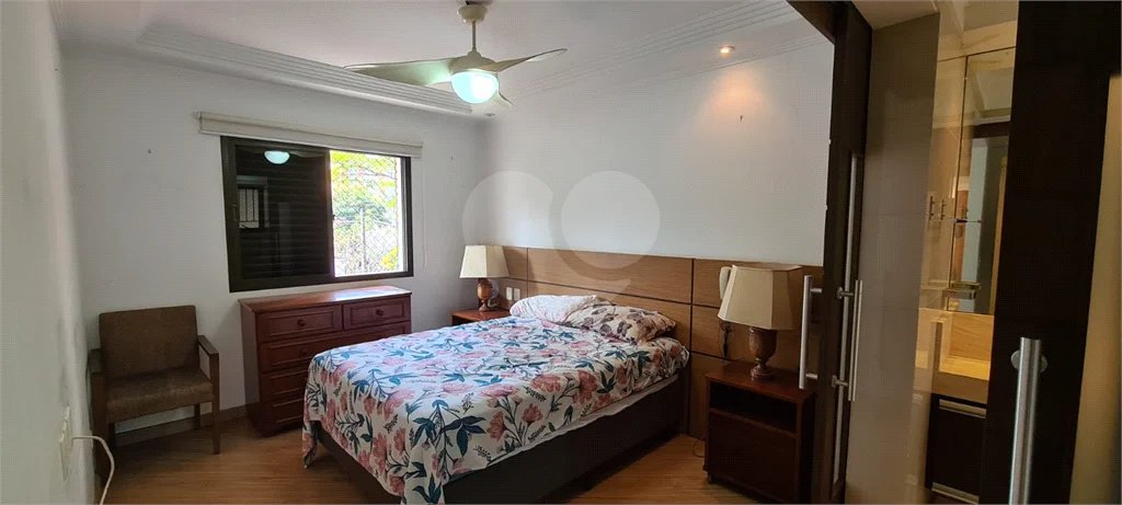 Apartamento à venda no Campo Belo com 110m², 03 dormitórios sendo 01 suite, 2 vagas - São Paulo/S