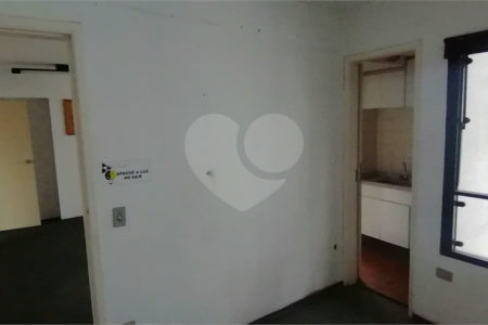 SALA COMERCIAL PARA LOCAÇÃO COM 57m2 NA VILA MARIANA/METRÔ