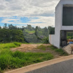 Refúgio Exclusivo em Indaiatuba: Lote Premium com Vista para o Lago e Projeto Aprovado no Condomínio Casa do Lago
