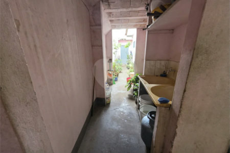 Casa térrea, 2 dormitórios com salão comercial Jd. Nova São Carlos