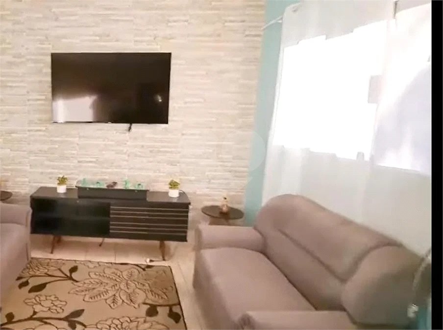 Belíssima casa com 04 dormitórios em Itanhaém