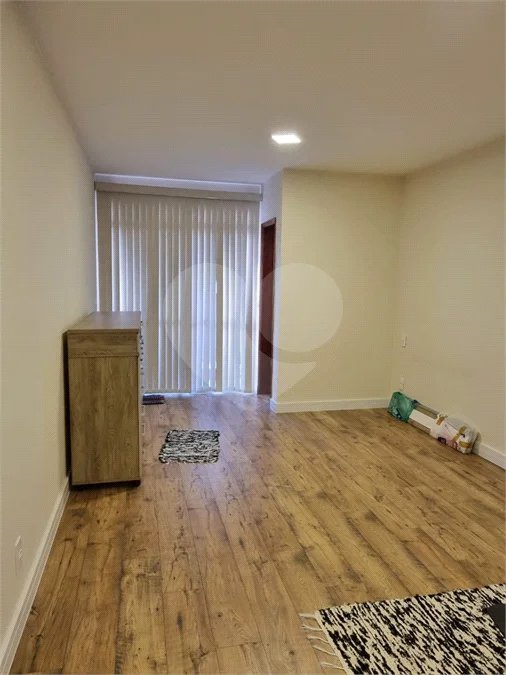 Apartamento tipo kit net á venda centro de Indaiatuba, sem vaga de garagem.