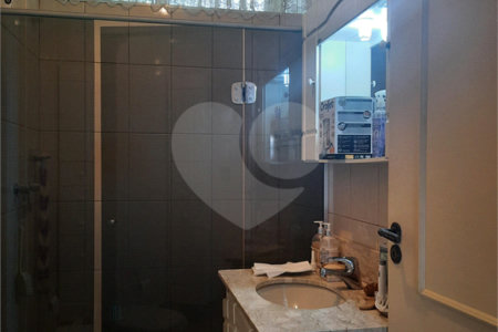 Casa com 4 quartos e 3 suítes com ótimo lazer no Jardim Marajoara