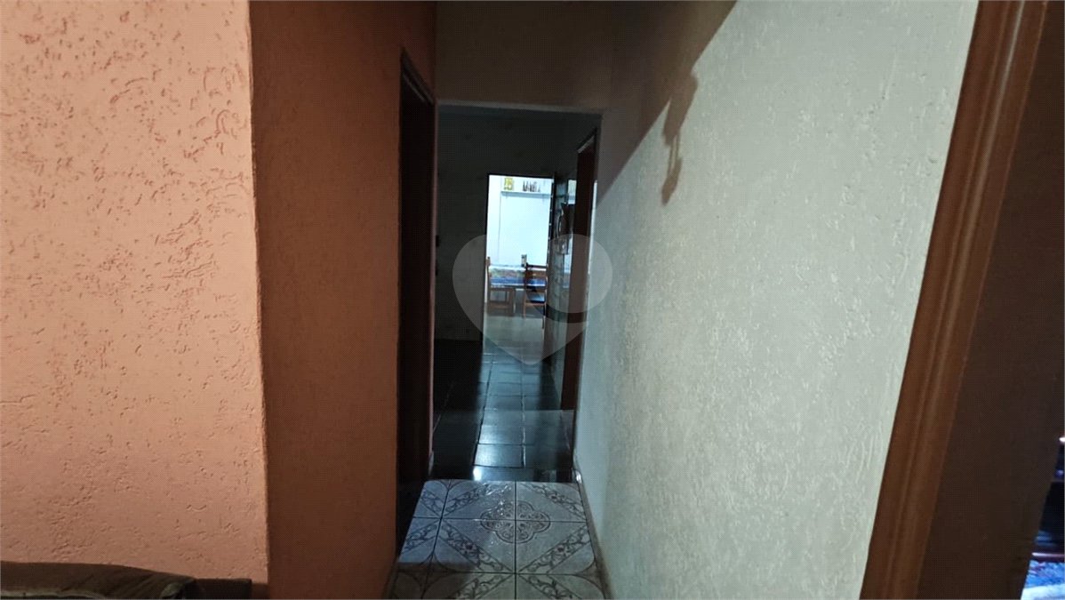 Oportunidade Única no Santa Felícia: Casa 3 dormitórios, Conforto, Espaço de Sobra e a Melhor Localização de São Carlos!