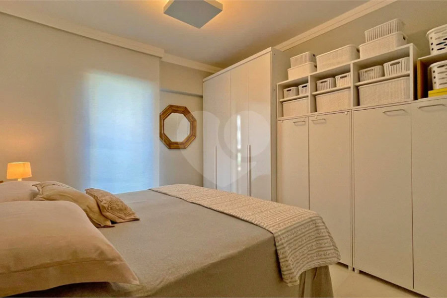 Apartamento à venda com 3 quartos, sendo 2 suítes, em Riviera de São Lourenço, Bertioga, SP