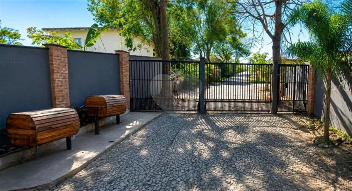 Chácara com 1.504 m² à venda em Guararema - SP