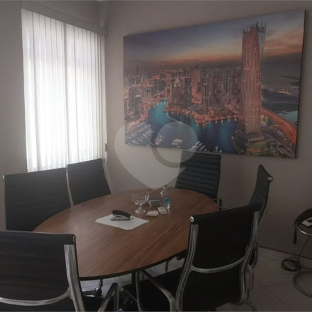 Sala comercial no centro de São Paulo
