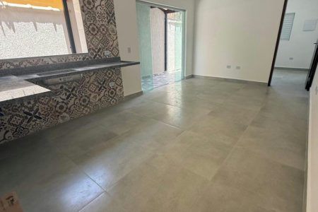 🏖️ Oportunidade Imperdível em Itanhaém – Casa com Piscina à Venda!