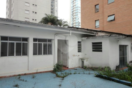 Excelente Casa Térrea Comercial em Região Nobre !!!