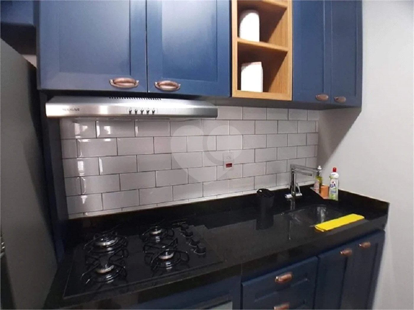 Apartamento com varanda e vaga de garagem à venda no Brás, a 5 minutos do Metrô