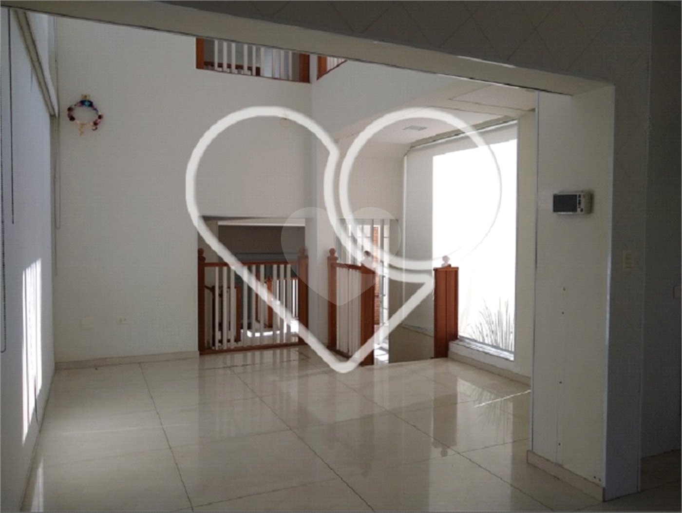 Casa à venda na Saúde c/293m2 - 4 Suítes/4 Salas/3 Vagas na garagem