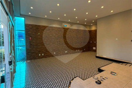 SALÃO COMERCIAL PARA LOCAÇÃO EM INDAIATUBA SP! - Av. Pres. Kennedy! - Salão comercial de 89,64 m² no térreo do Edifício Granada une modernidade, conforto e a melhor localização de Indaiatuba. Destaques do Imóvel: - Espaço Amplo: Salão principal com excelente iluminação natural. - Infraestrutura: