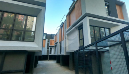 Casa à venda com 3 quartos, sendo 1 suíte, no condomínio Cube Tutóia, São Paulo - SP