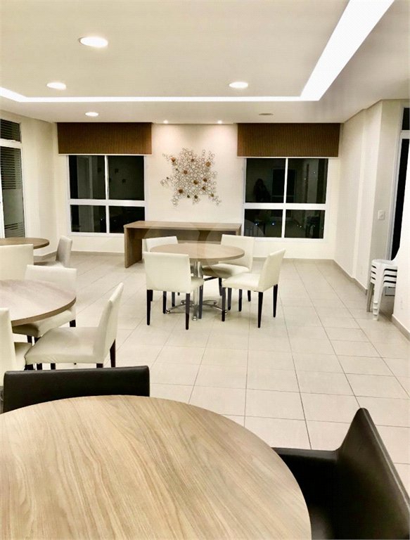 Apartamento à venda Vila Gumercindo - 2 dormitórios, 1 suíte, 1 vaga