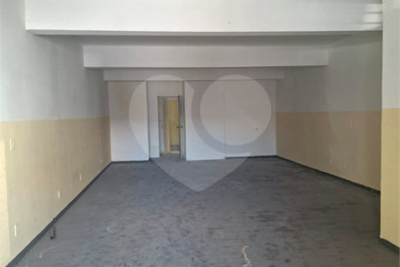 Indaiatuba - Salão Comercial - Vila Pires da Cunha - IPTU: R$ 168,00 - Venda: R$ 380.000,00 - Excelente oportunidade - Este salão comercial está localizado na Vila Pires da Cunha, ao da Avenida Ario Barnabé, no Jardim Morada do Sol. - Uma área em crescente valorização