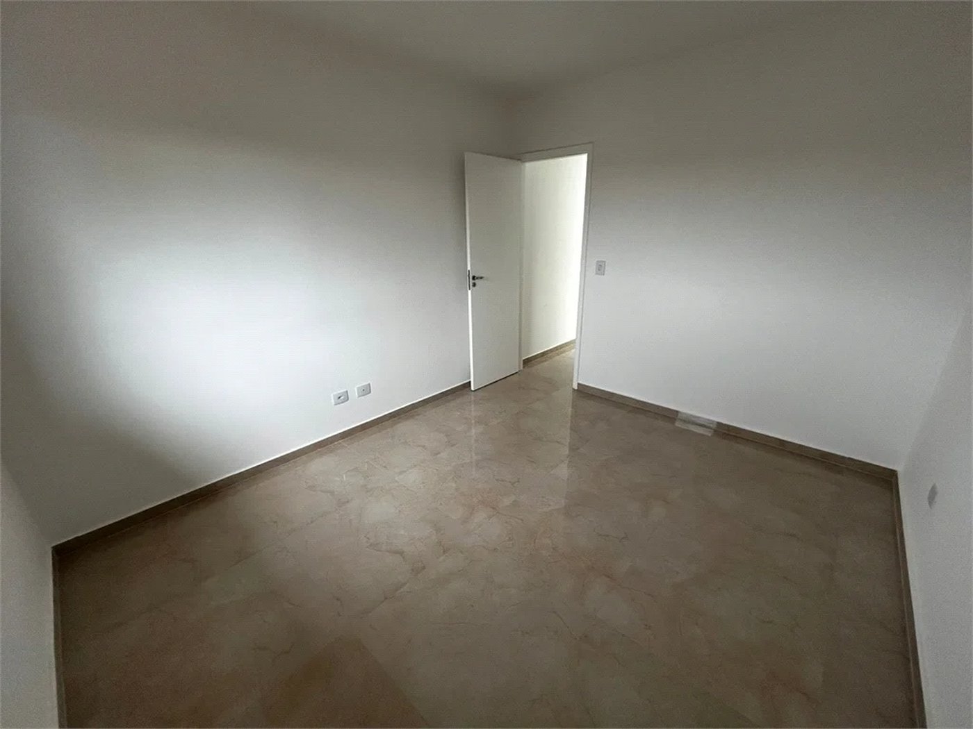 Sobrado à venda com 3 quartos, sendo 1 suíte, em Butantã, São Paulo, SP