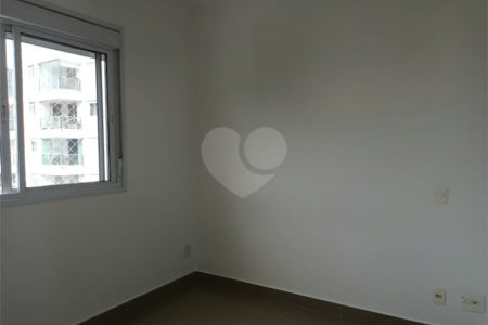 APARTAMENTO PARAÇAÇÃO COM 3 DORMITÓRIOS E 2 VAGAS DE GARGEM NA VILA ANASTÁCIO