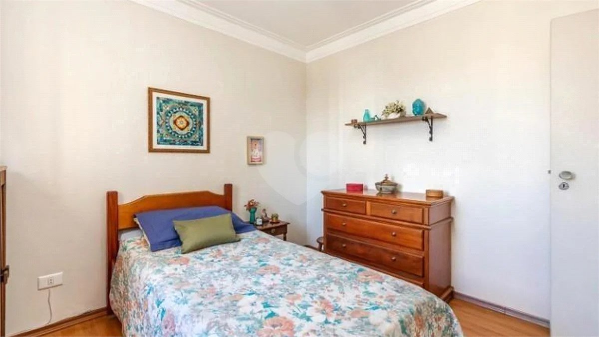 Apartamento à venda com 3 quartos, sendo 1 suíte, em Campo Belo, São Paulo, SP