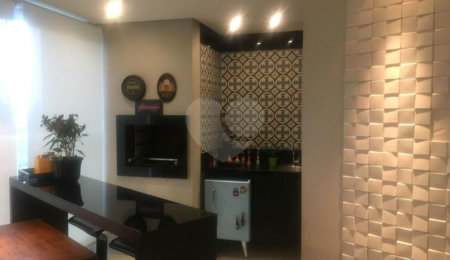 Apartamento à venda com 3 suítes em Vila Bertioga, São Paulo, SP