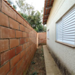 Casa térrea no Condomínio Bosques dos Jatobás