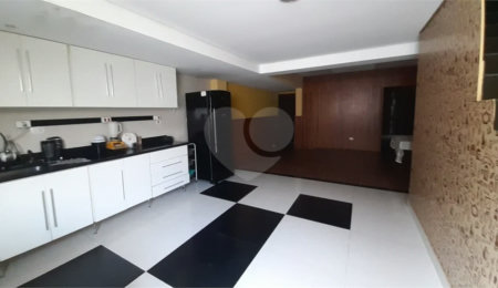 Sobrado à venda com 4 quartos, sendo 1 suíte,  em Jardim do Triunfo, Guarulhos, SP