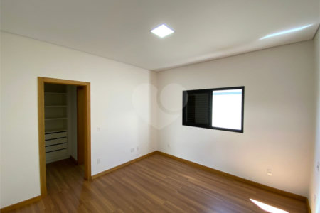 Casa térrea para venda no condomínio Residencial Quebec