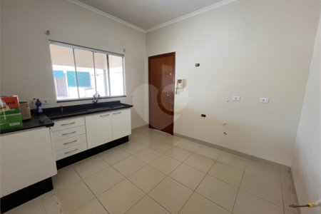 Casa à venda com 3 quartos, sendo 1 suíte, em Jardim Primaveril, Três Lagoas - MS