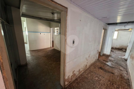 Terreno à Venda – Localização Comercial e Residencial