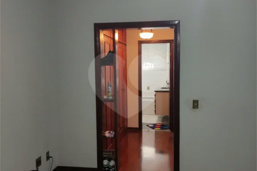CASA À VENDA COM 3 SUITES CHACARA NAZARETH CENTRO PIRACICABA