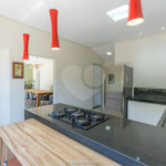 Casa à venda com 4 suítes no condomínio Vale da Santa Fé, Vinhedo - SP