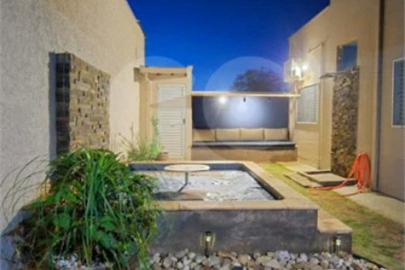 Casa em condomínio Alvorada em Araraquara com 3 dormitórios e piscina