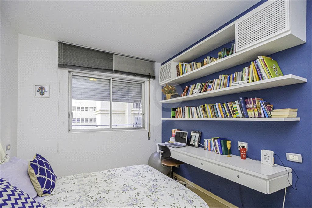 Apartamento á venda em Higienópolis com 212m² 3 dormitórios 1 suíte 2 vagas