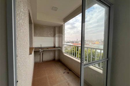 Apartamento á venda na região da Vila Prado.