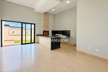 Casa à venda com 3 quartos, sendo 1 suíte, no condomínio Terra Ville, Três Lagoas - MS