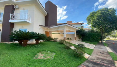 Casa à venda com 3 suítes no condomínio Damha I, São Carlos - SP